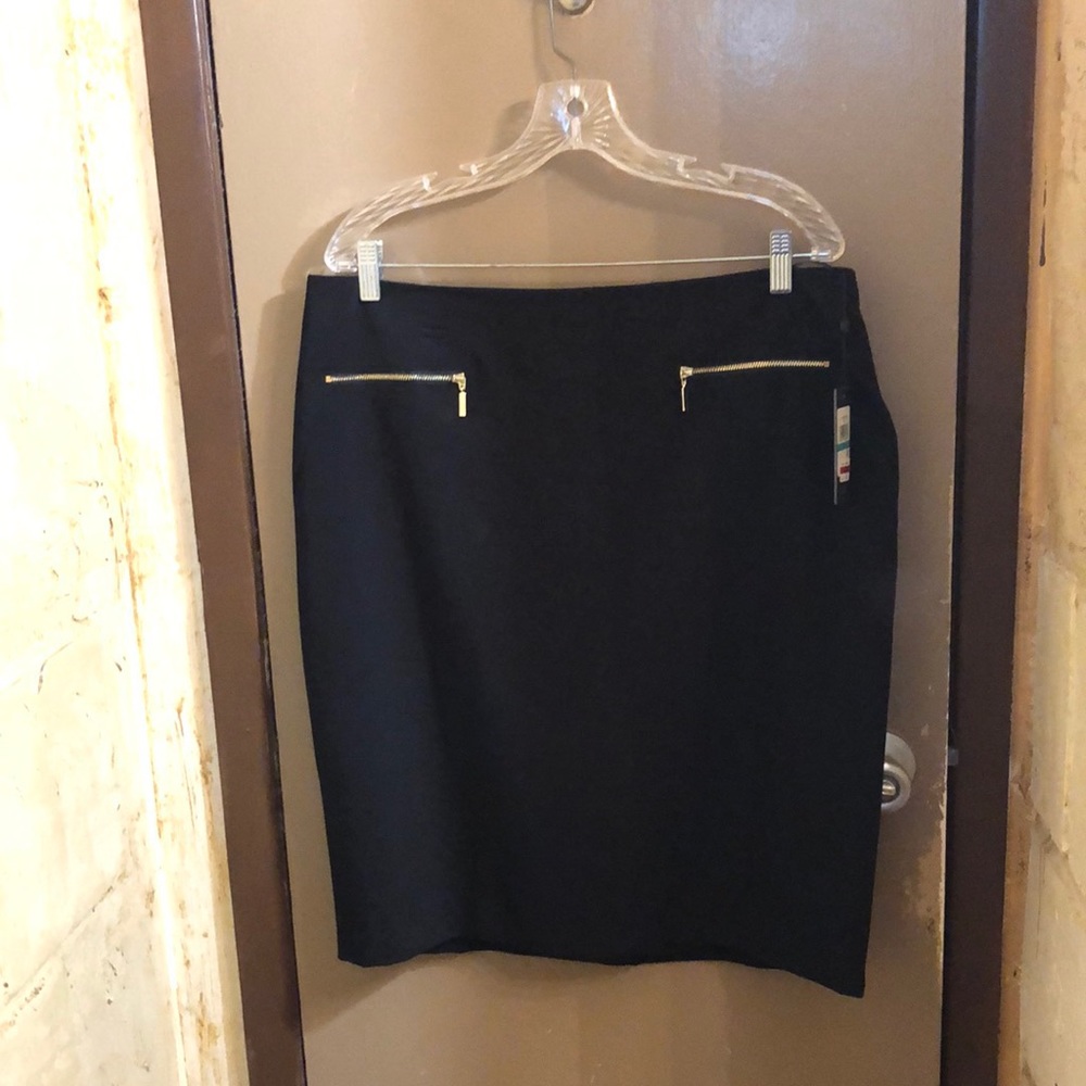 Tommy Hilfiger black skirt